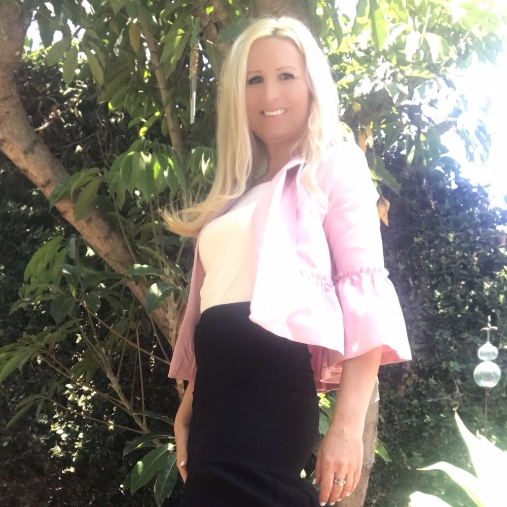 👛Elegant Blush Belle Sleeve Jacket🌟 - Picture 3 of 5